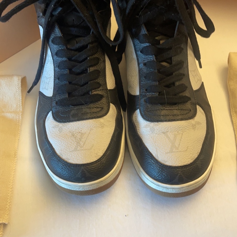 Louis Vuitton Revoli High Top Sneakers. - Picture 3 of 6